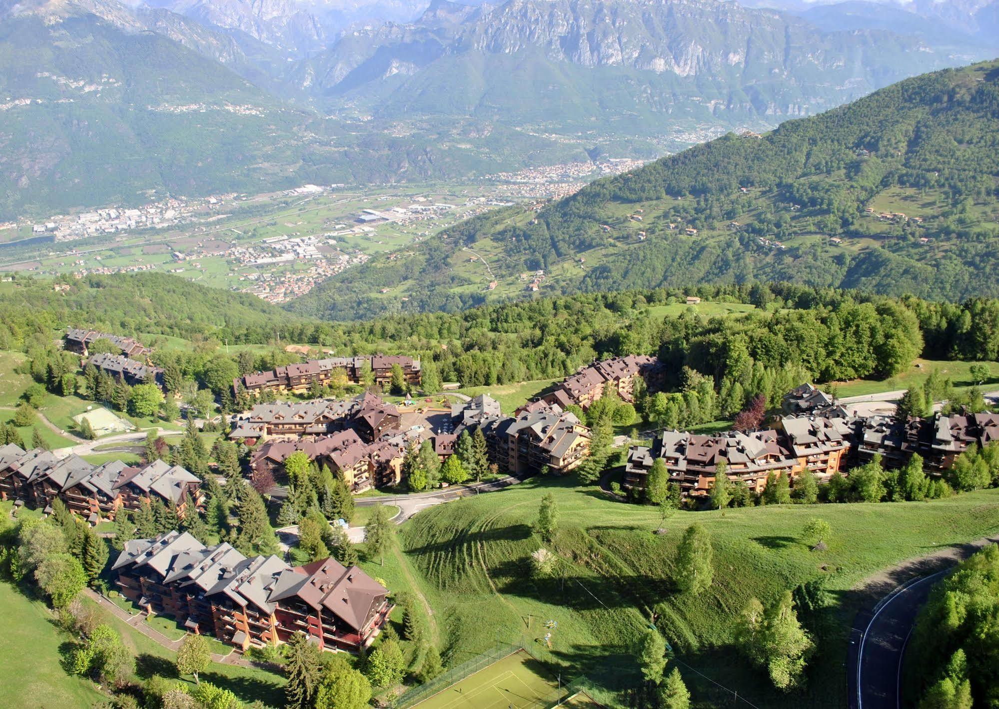 Albergo Legazzuolo Montecampione Artogne Exteriör bild
